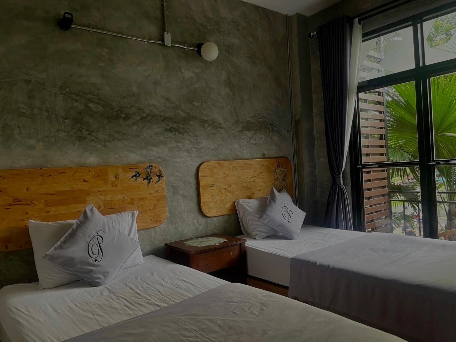 The Picturebook Guesthouse Mae Sot Bagian luar foto