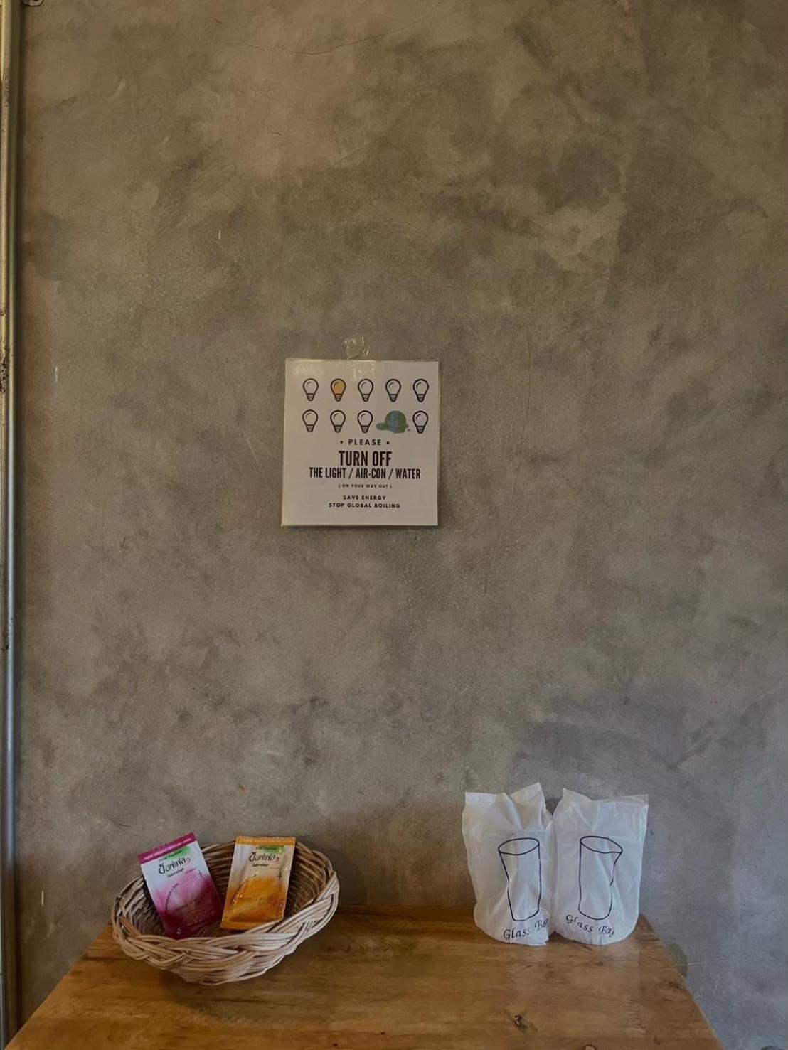 The Picturebook Guesthouse Mae Sot Bagian luar foto