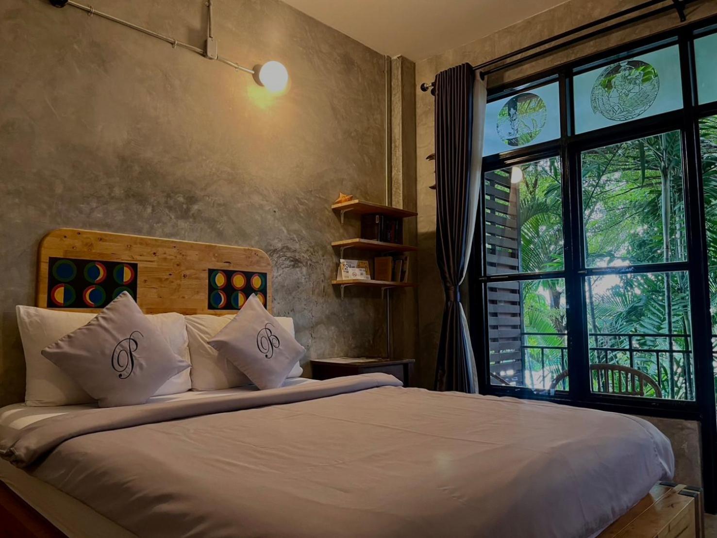 The Picturebook Guesthouse Mae Sot Bagian luar foto