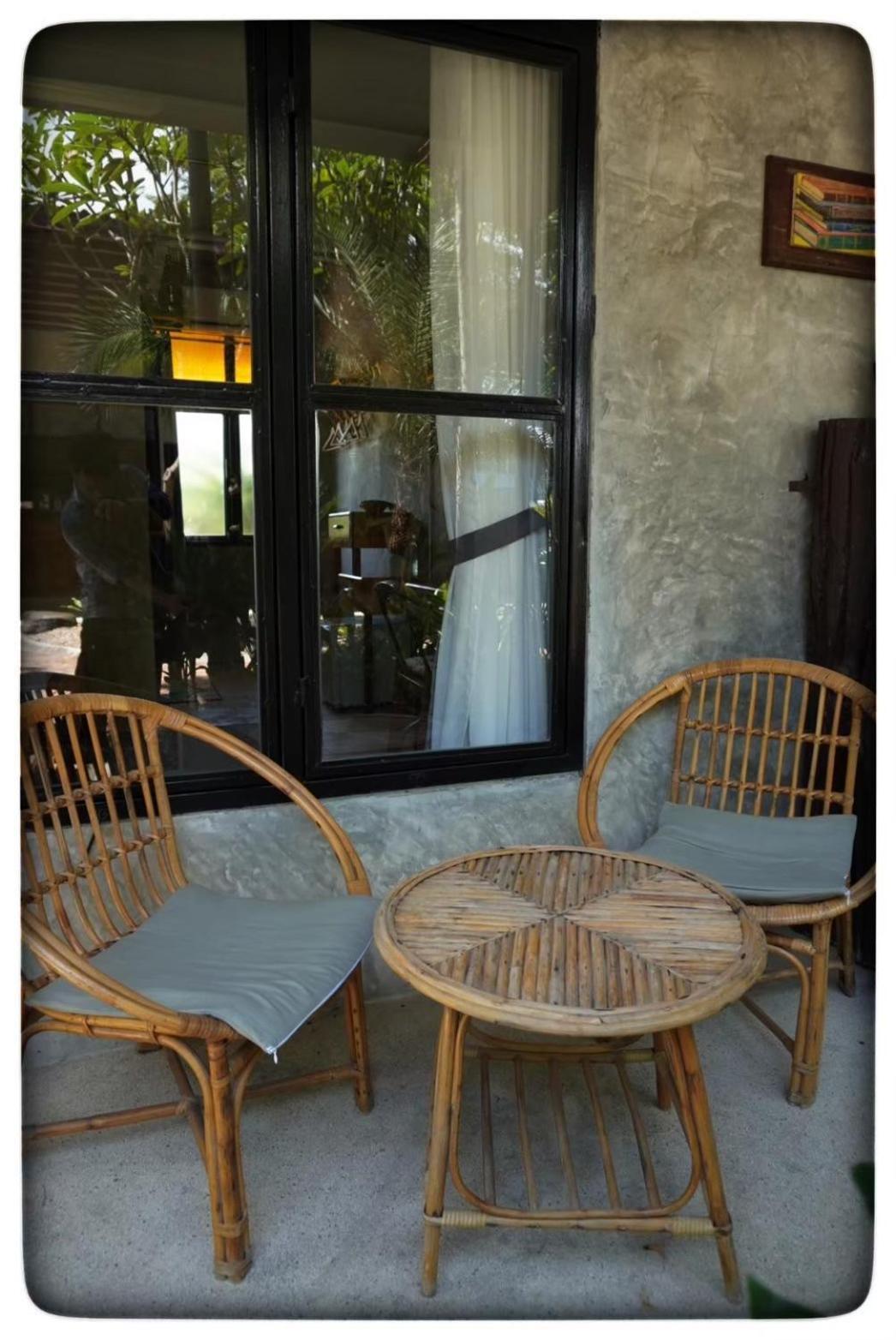The Picturebook Guesthouse Mae Sot Bagian luar foto